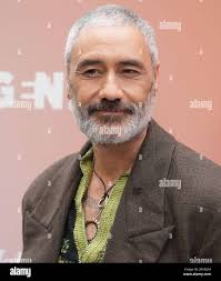 Reporter b hi-res stock photography and images