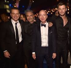 Taika Waititi Photos Photos Amazon Studios Golden Globes Celebration Inside Jeff Bezos Chris Hemsworth Matt Damon