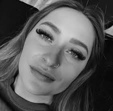 Goodmorning Gulfcoast! My name is Brooklynn Moore. I'm a licensed lash  artist/specialist located in Ocean Springs. I have appointments left this  month and would love to help get you all dolled up