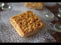 Carrees Aux Amandes Et Miel Recette Dessert Gateaux Et Desserts Tarte Aux Amandes
