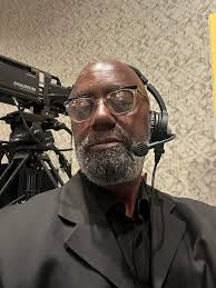 Out of curiosity, for all the full time freelancers. What does everyone do  for health insurance? Aside from just not having any because it's absurdly  expensive in this country....