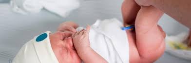 Kann ich denn mit dem kleinen. Nabelpflege Bei Neugeborenen Babys Tipps Anleitung