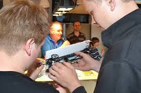 Angeboten werden die schulformen gymnasium mit folgenden abschlüssen hauptschulabschluss, mittlere reife, abitur. Bremer Solarcup 2016 Mensch Technik
