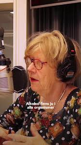 Det är inte bara griseknoen och vi människor som uppskattar alkohol, även  småkryp dras till överjästa frukter! 🍹, Hör professorn svara på frågan om  hur länge vi människor troligtvis har druckit ...