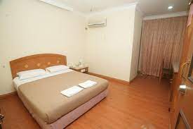 ¿buscas un hotel en kota bharu? Azam Hotel Home Facebook