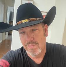 Scott Mac (@scott.macfarlane) • Facebook