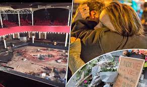 Jul 02, 2021 · situé dans le xie arrondissement, le bataclan, salle mythique inaugurée en 1865, a été la cible de l'attaque la plus meurtrière des attentats jihadistes du 13 novembre 2015, qui ont fait 130. Bataclan Crime Scene Photos