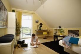 Rodalies de catalunya ha rebut la certificació aenor en els processos de neteja i desinfecció dels seus trens. Rensch Haus Musterhaus Barcelona Hausbauhelden De