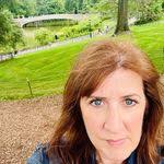 Candy Klimes's Instagram, Twitter & Facebook