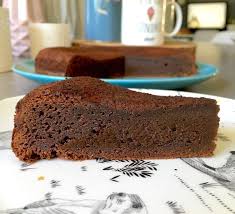 Gateau Cremeux Au Chocolat En 2020 Chocolat Gateau Cremeux Gateau Chocolat