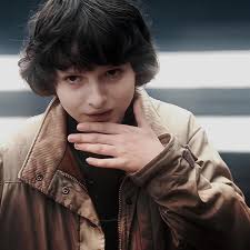 Plz who finds him attractive 💀💀 #mikewheeler #reasonimgay