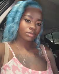 Leave a little sparkle wherever you go !! 😜💋