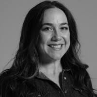 Jackie Robles's Instagram, Twitter & Facebook