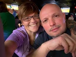 Edie Ellis's Instagram, Twitter & Facebook