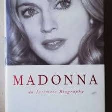 Kim Mccusker's Instagram, Twitter & Facebook