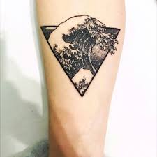 Given its prominence and popularity, you may think that the great wave that we know and love is the only one of its kind. The Great Wave Off Kanagawa Hand Tattoos For Guys Hand Tattoos For Guys Ideas Great Wave Tattoo