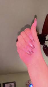 Yvette Limon 🍒 (@yg.liimon)