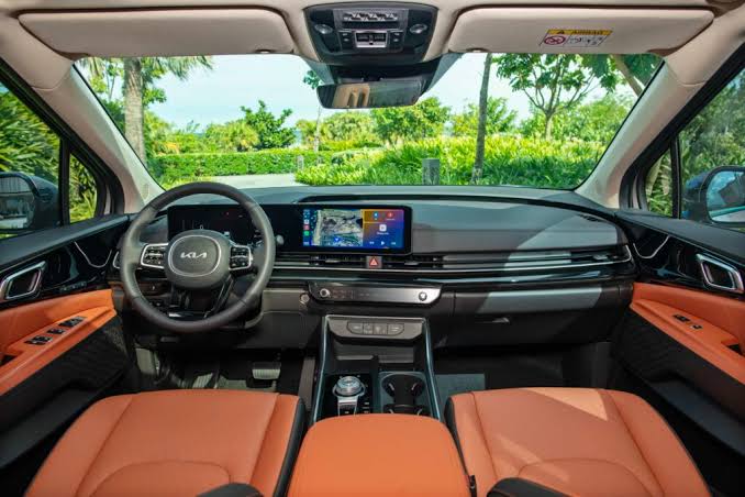 KIA Carnival 2026: Giá Lăn Bánh (07/2026), Khuyến Mại
