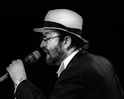 Dalla was born in bologna, italy.he began to play the clarinet at an early age, in a jazz band in bologna, and became a member of a local jazz band called rheno dixieland band, together with future film director pupi avati.avati said that he decided to leave the band after feeling overwhelmed by dalla's talent. Lucio Dalla Italian Troubadour Dies At 68 The New York Times