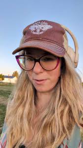 Staff: "Hey, the fryer won't start." Me: "Did you check if the pilot's  lit?" Staff: "Yep." Me: "Okay, try wiggling the red cord a bit and then  give it another go." Staff: "