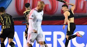 Vs sud america before start the match. He Stayed With The Classic Penarol Defeated Nacional 2 1 For The South American Cup Football International