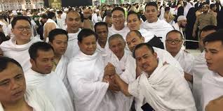 Contact amien rais on messenger. Tiba Di Tanah Suci Prabowo Dan Amien Rais Akan Dipertemukan Dengan Rizieq Merdeka Com