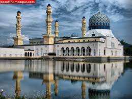 The kota kinabalu city mosque (malay: World Beautiful Mosques Pictures