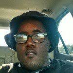 Laron Perry's Instagram, Twitter & Facebook