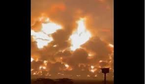 Sebetulnya saya tidak tahu, tapi kalau dilihat dari luar cuma satu. 2yoxnfcr7mlszm