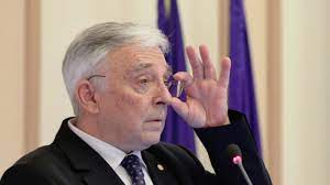 In plus, are conturi atat in lei, cat si in. Ce Avere Are Mugur IsÄƒrescu Guvernatorul Bnr Acuzat CÄƒ Ar Fi Fost Colaborator Al SecuritÄƒÈ›ii B1 Ro