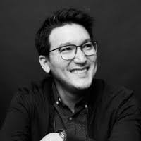 Daniel Lebeau's Instagram, Twitter & Facebook