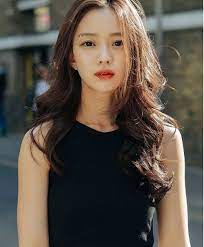 6 Hairstyles To Turn Round Face Into V Line Face In A Snap Hair Styles Asian Hair V Line Face