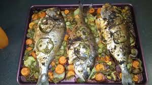 Poisson Au Four A La Marocaine Daurade Royale A La Chermoula Poisson Au Four A La Marocaine Recettes De Cuisine Poisson Au Four