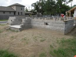 Rock Face Block Foundation Picture 1 Concrete Block Foundation Decorative Concrete Blocks Decorative Cinder Blocks