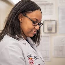 February is #BlackHistoryMonth and #LoyolaMedicine asked #MacNealHospital  pharmacist Shardé Hameed, PharmD, MPH, BCPS, what this month means to her,  how diversity plays a positive role in medicine and more. . "To me,