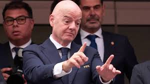 Gianni Infantino explicó todo sobre la habilitación de Folarin Balogun