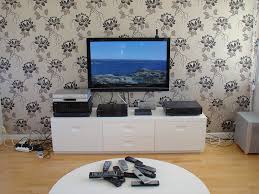 طريقة اخفاء اسلاك شاشة البلازما عالم حواء