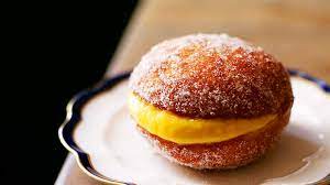 Prove estas versões da bola de berlim e conclua, afinal, se prefere ou não o original. Portuguese Doughnuts Bola De Berlim Recipe Sbs Food