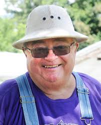 DAR awards honor students and teachers