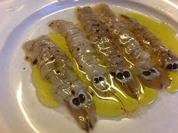 Le canocchie hanno un'organizzazione morfologica piuttosto complessa; Citylightsnews Canocchie Crude Con Dry Miso