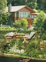 The following 4 files are in this category, out of 4 total. Bill Gates House A Technological Marvel Bill Gates S House Luxury Homes Dream Houses Celebrity Houses