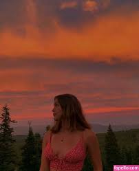 Anika Grace nude - Jizzy.org