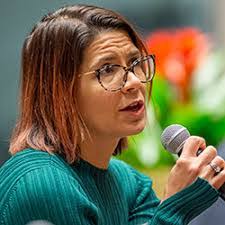 Michelle Mohney's Instagram, Twitter & Facebook