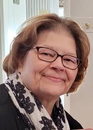 Debbie Dustin's Instagram, Twitter & Facebook