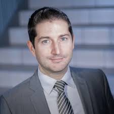 Ein bausparvertrag ist eine kombination aus einem sparplan und einem immobiliendarlehen. Gerold Breier Teamleiter Geschaftskunden Unicredit Bank Austria Ag Xing