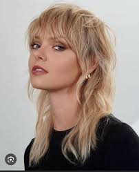 Any hairdressers who do curly cuts in Warrington?