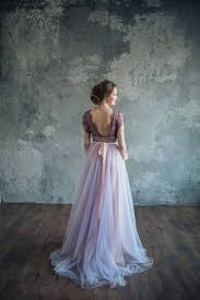 Lila Brautkleid Ruhe In 2020 Lila Brautkleider Lila Kleid Hochzeit Und Hochzeitskleider Spitze