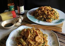 Selain bakmi andalannya, tempat kuliner semarang ini juga menawarkan menu nasi ruwet. Resep Mie Goreng Seafood Oleh Cooking With Sheila Cookpad