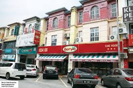 Amar ikhwan ab'llah dan dr. Streetscapes Usj S Main Commercial Hub Continues To Draw The Crowds The Edge Markets