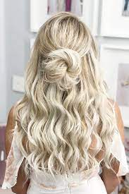 Hairstyles Long Easy Wedding Hairstyles On Blonde Curly Hair Half Up Half Dowb With Bun Sunkissedandmadeup Wed Diy Hairstyles Easy Hair Styles Easy Hairstyles